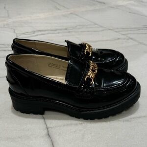 Girls size 1 Sam Edelman loafers. Barely worn.
